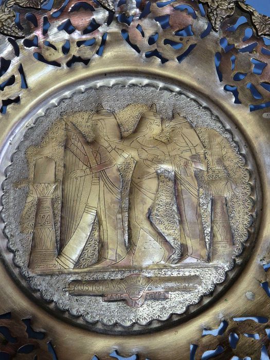 Platou ornamental din alama manufacturat in Egipt peste 50 ani vechime