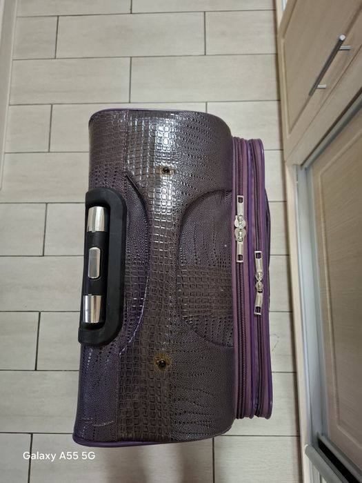 Чемодан 2 шт. размеры L и M