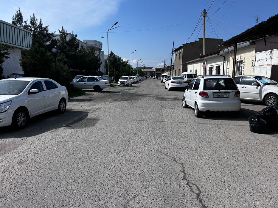 Samarkand shaxar markazida 4 sotixli xovli joy sotiladi.