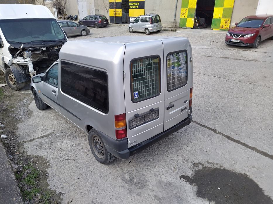 Продавам на части FORD COURIER 1.8 D