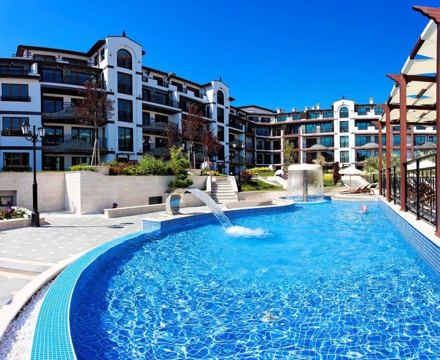 Продава се Тристаен апартамент в Поморие - 103 кв.м за 1447 €/кв.м - Снимка #13