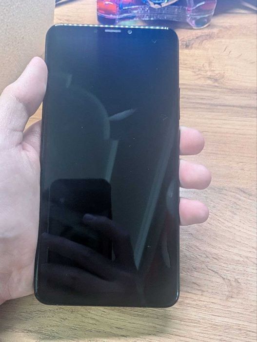 продаётся телефон xiaomi mi max 3