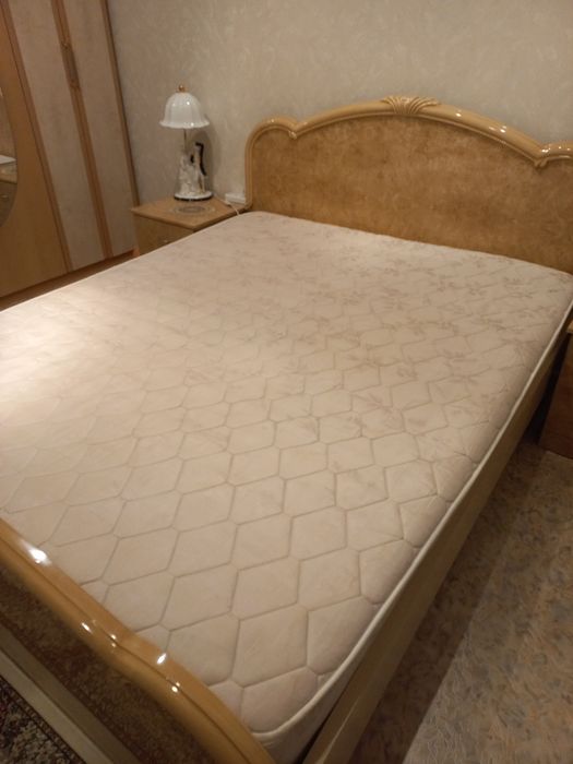 Продам матрас двуспальный 160×200