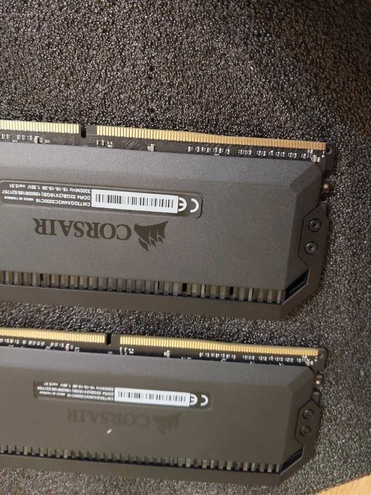 32GB 3200Mhz CL16 - DDR4 Ram памет
