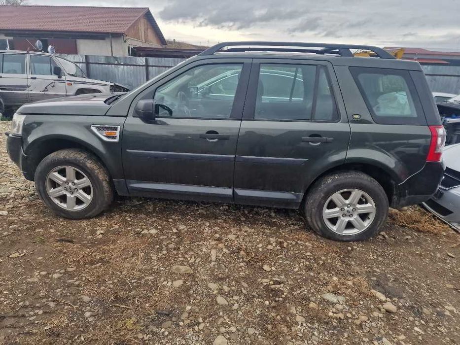 dezmembrez land rover freelander 2 2.2 euro 4 cutie automata an 2008