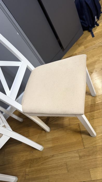 Продам стулья срочно!