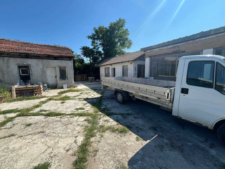 Складова база под наем | 523 кв.м. двор | Подходяща за складова и производствена дейност