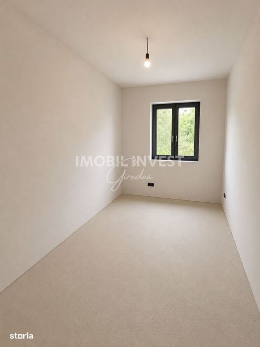 Casa individuala zona Schit |500 mp teren|3 dormitoare|demisol-125000E