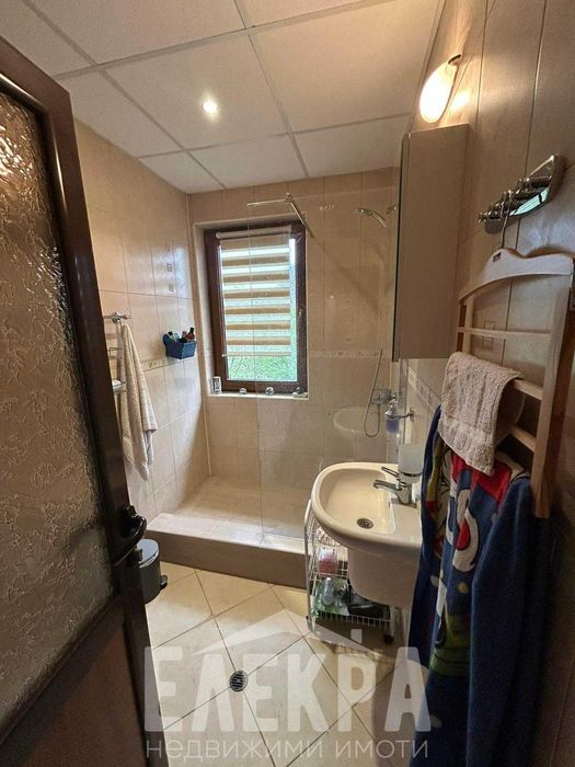 Продава се Къща в Варна, Център - 140 кв.м за 1286 €/кв.м - Снимка #4