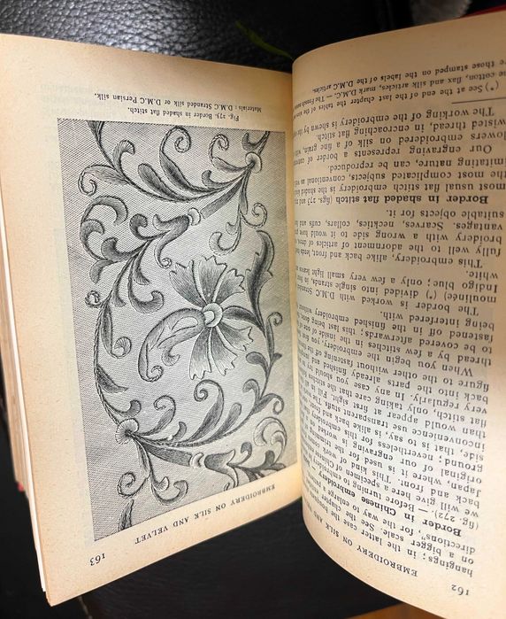 Антична колекционерска Енциклопедия за ръкоделие на английски език