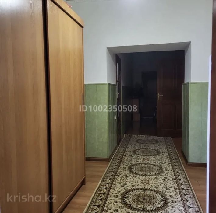 Продается дом в центре города, 8 комнат