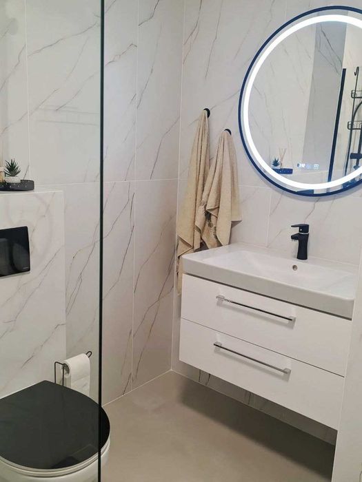 Închiriez apartament