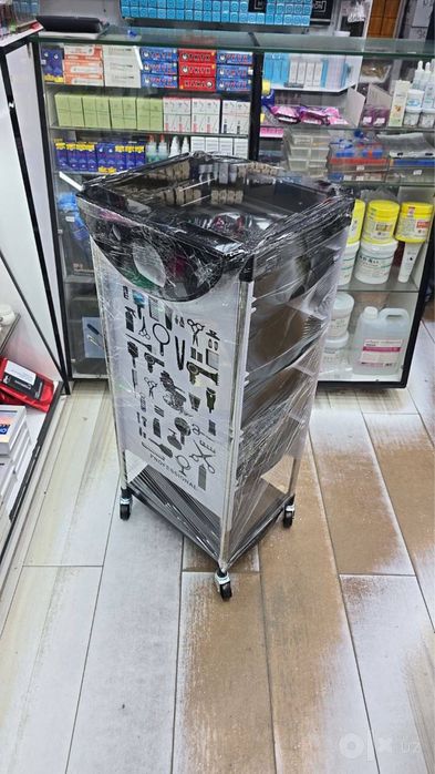 Помошница для Мастера парикмахера
