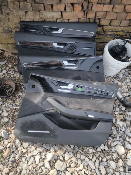 Кожен салон AUDI A8 D4 Масаж подгрев обдухване