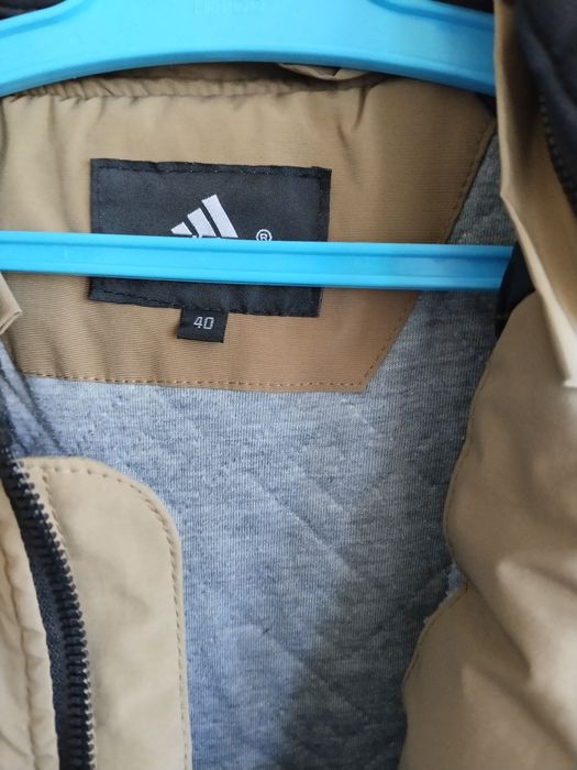 Продам куртку, весна. На 7-8 лет.