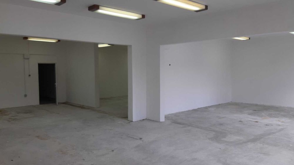 Дава се под наем Склад в Русе, Промишлена зона - Изток - 432 кв.м за 510 € - Снимка #4