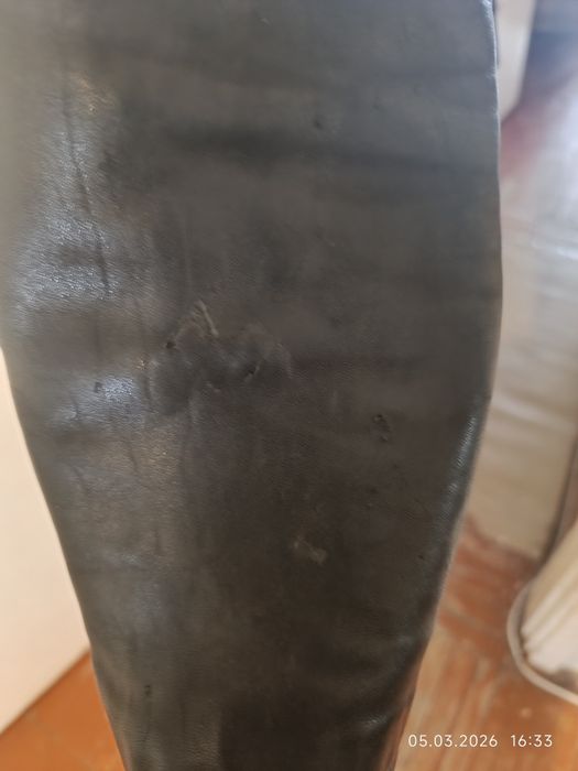 Продам кожаную куртку.