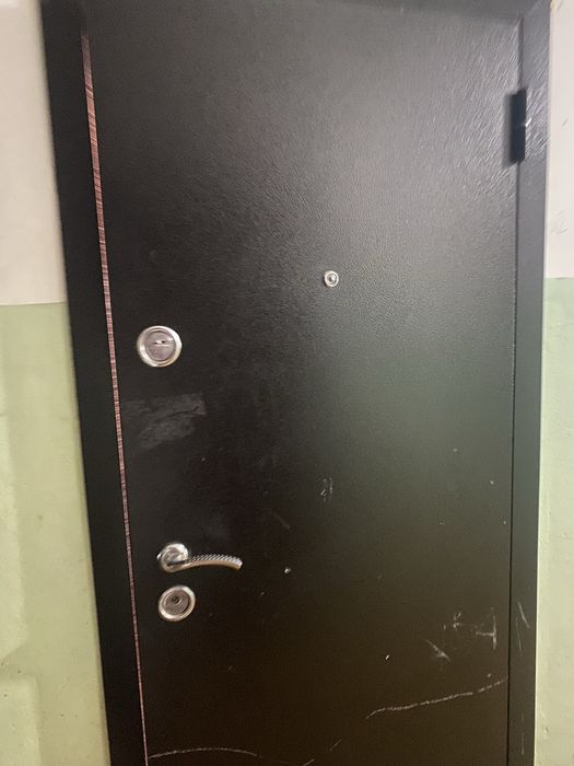 Срочно продам дверь