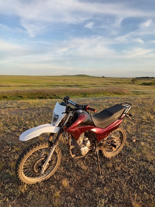 Продаю эндуро yaqi 250