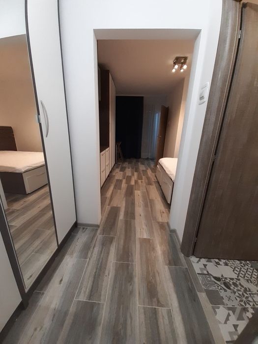 Garsoniera renovata titan metrou