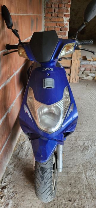 Скутер 50 кубика