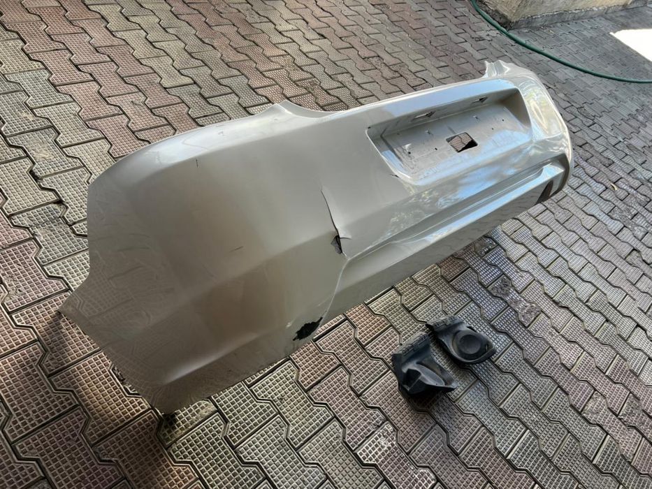Задний бампер Peugeout 301