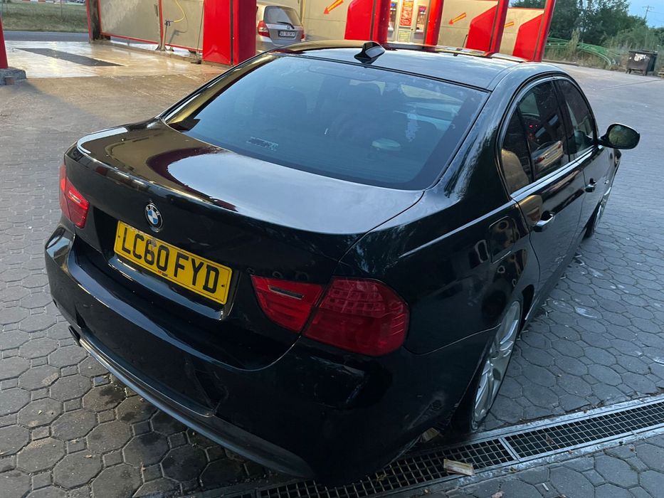 Dezmembrez bmw e90 facelift M pachet