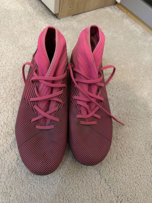 Ghete fotbal Adidas Nemeziz 19.3