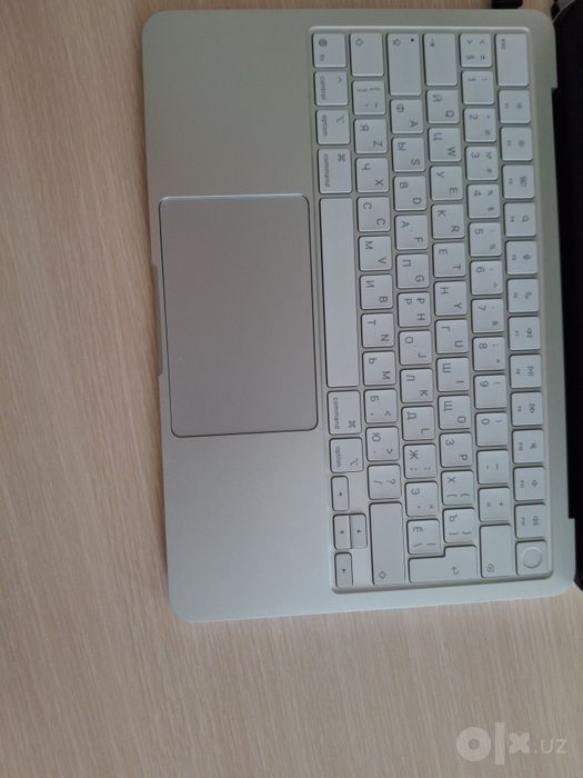MacBook neo [A18 pro] | [8/512 GB] | Ideal halda
MacBook [Neo] [2026 j
