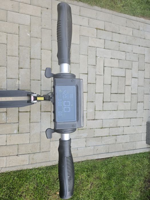 Trotineta Electrica KugooS1, Autonomie 30 Km, Viteza 25 Km/h, Motor 350W, Negru