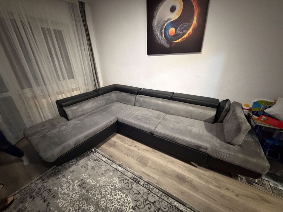 Colțar extensibil în stare foarte bună