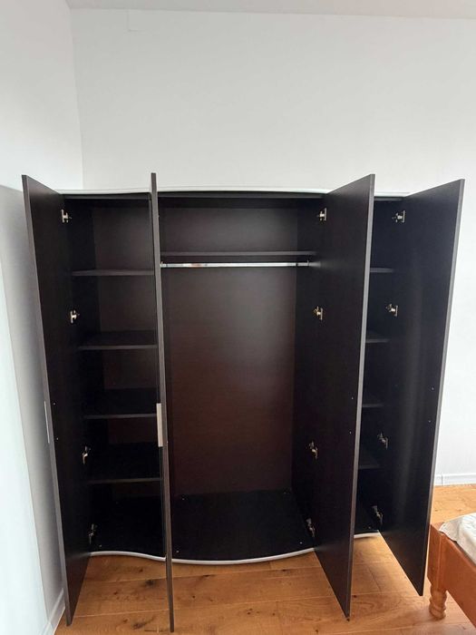 Dulap mare dormitor wenge cu oglinzi – 4 uși