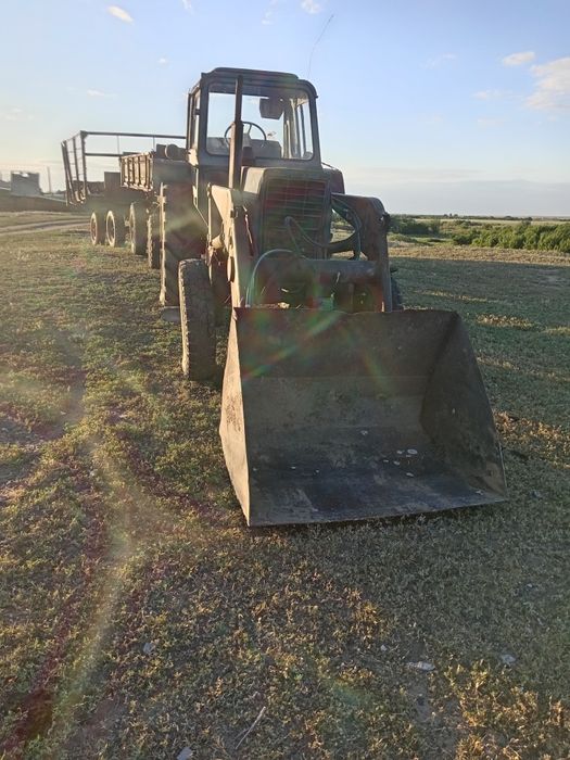 Трактор на ходу мтз 80