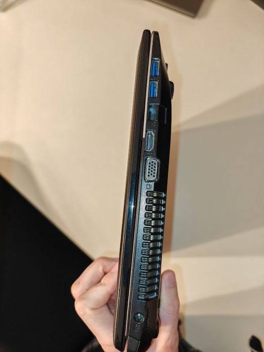 Laptop ASUS K55VJ – i7 Quad Core | SSD + HDD | Placa video dedicata