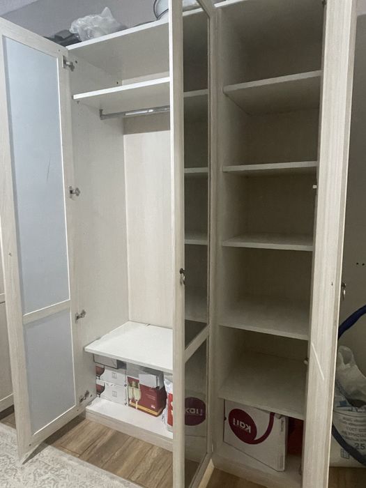 Белоруская. Мебель в отличном состаяние