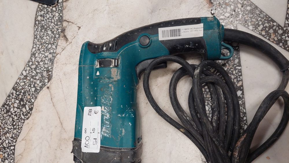 Бормашина  Makita HR2470