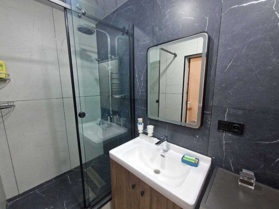 Продам кв-ру в Центре, метро Космонавтов, 70м²
