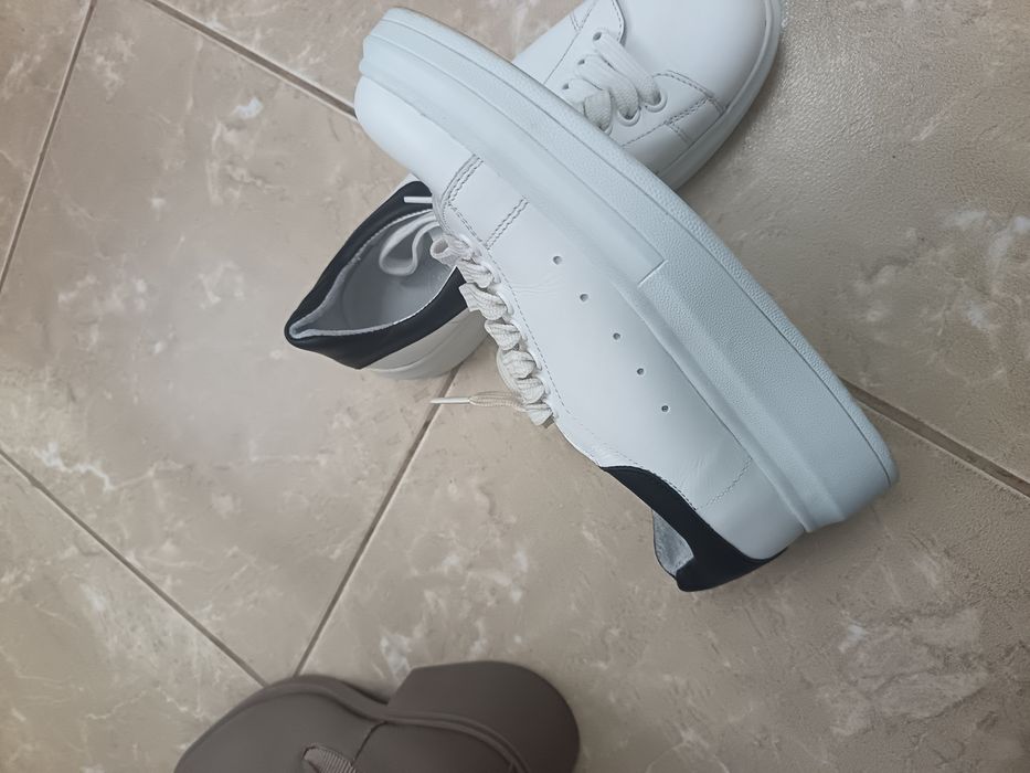 Adidași piele dama