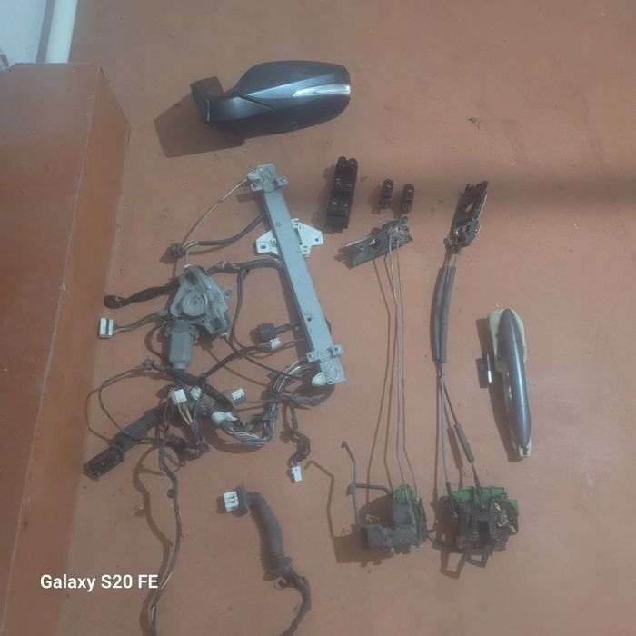 Продам запчасти Хундай Акцент