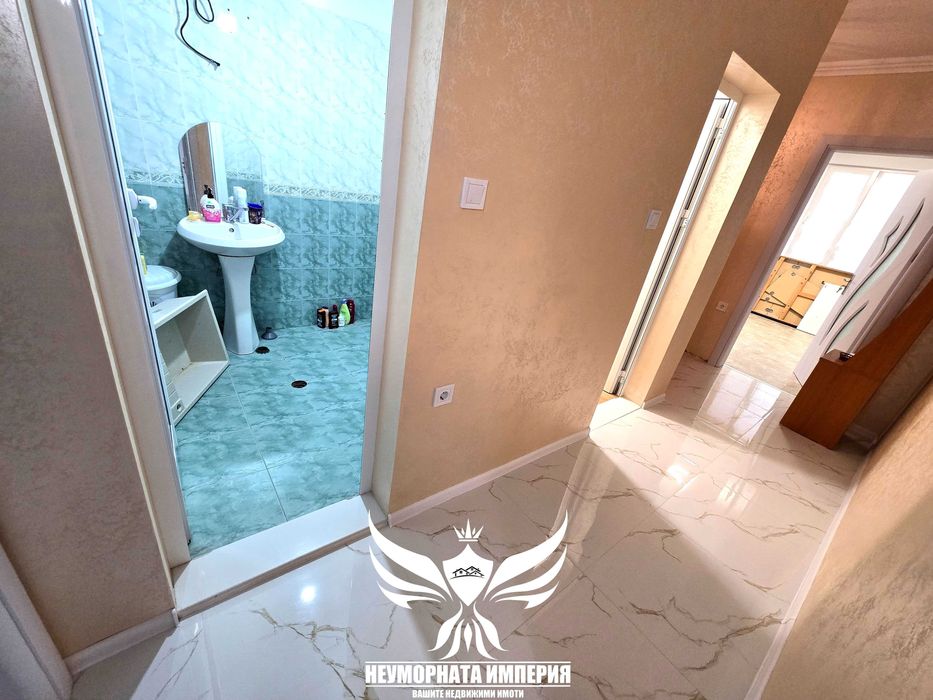 Продавам тристаен апартамент 2ет 120кв в Асеновград, широк център