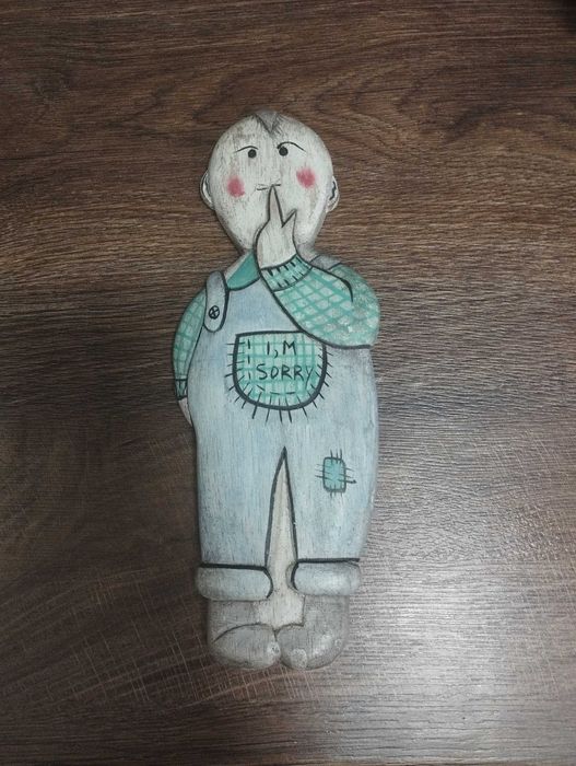 Дървена фигурка за стена