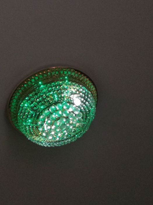 Prodam srochno lyustru