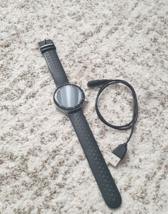 Smart watch + încărcător