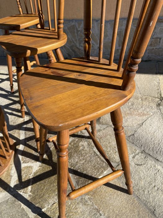 Дървени столове тип щъркел