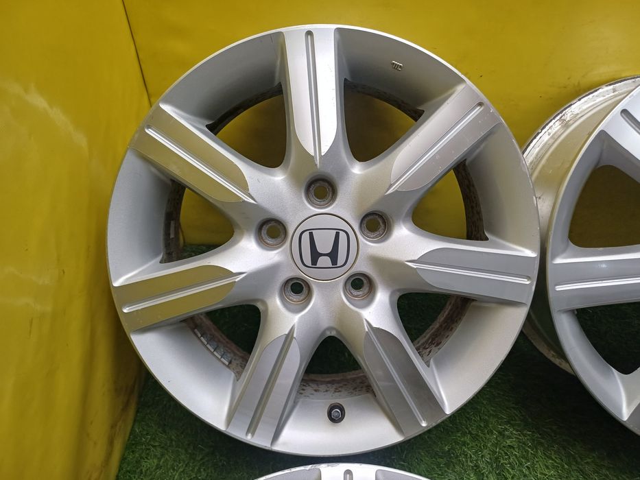 Диски R16 5x114.3 на Honda и другие.