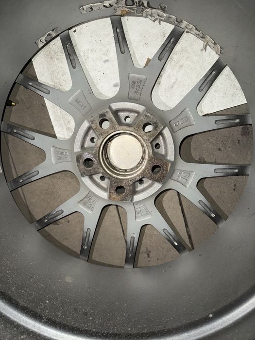 продам диски Avarus R19