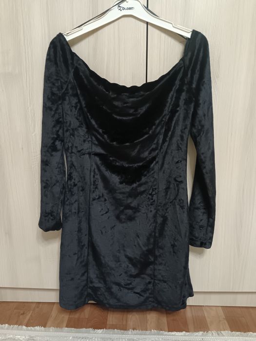 Платье новое продпю