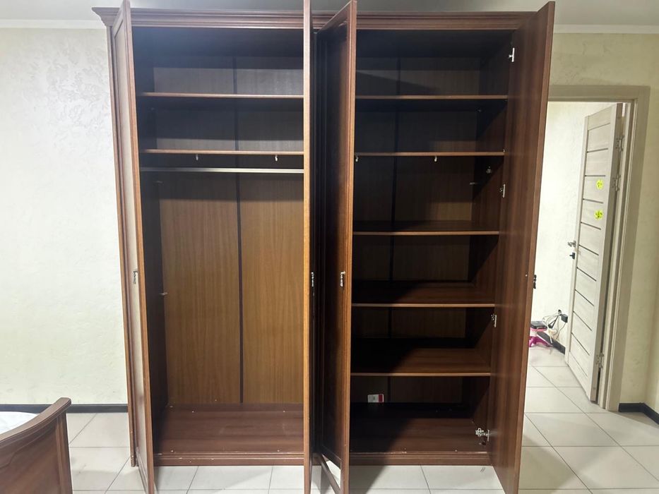 Спальный гарнитур