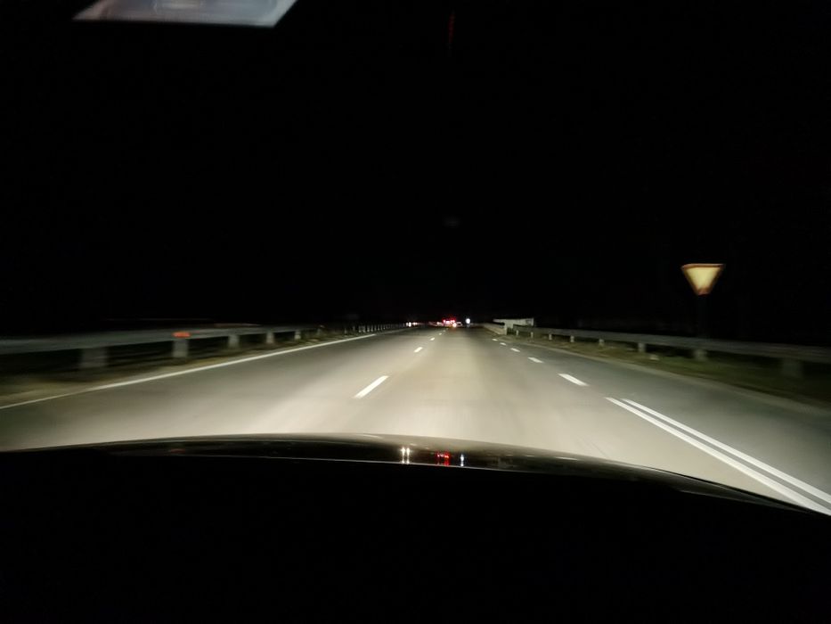 Рециклиране/ възстановяване и ремонт на фарове, продажба на лед крушки