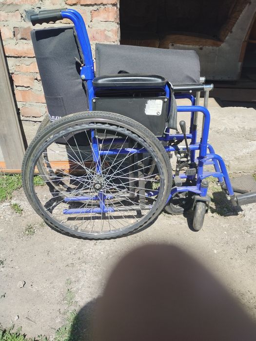 Продам коляску для инвалидов